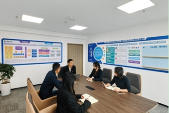 4.16全国劳模谢工2.jpg
